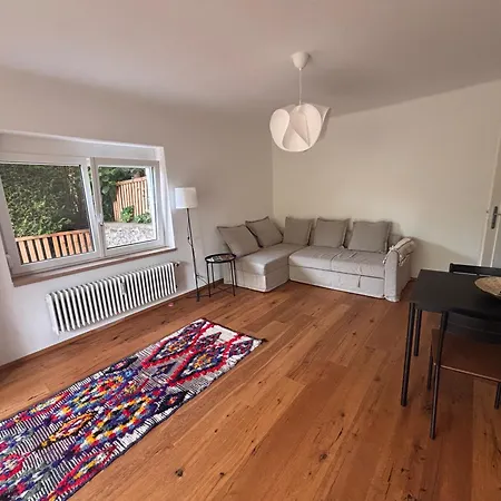 Cozy With Garden In Free Parking *