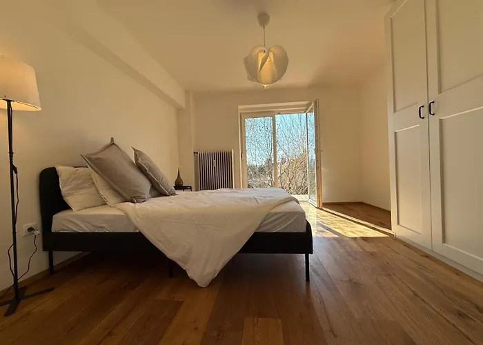 Cozy With Garden In Free Parking غراتس