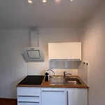 Apartment Cozy With Garden In Free Parking