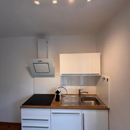 Apartment Cozy With Garden In Free Parking