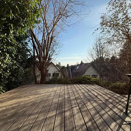 Cozy With Garden In Free Parking Apartment *