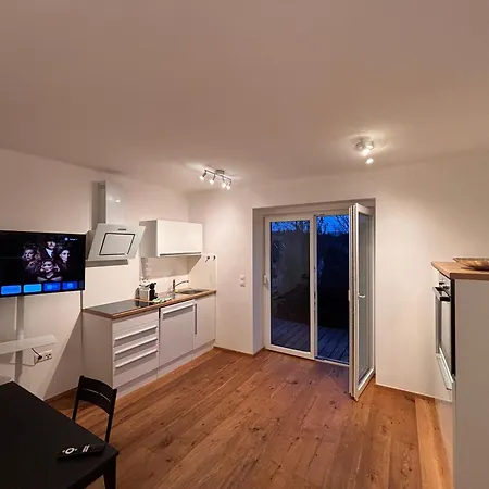 Cozy With Garden In Free Parking Apartamento Graz