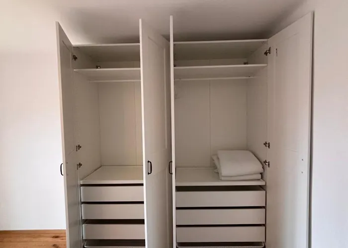 Cozy With Garden In Free Parking Грац