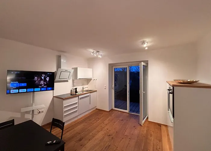 Cozy With Garden In Free Parking Апартаменти Грац